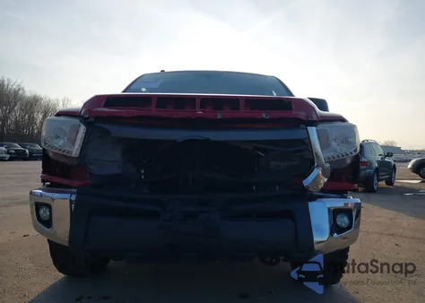 2015 Toyota Tundra Sr5 5.7L V8 z USA, uszkodzony, nr VIN 5TFUW5F14FX447136